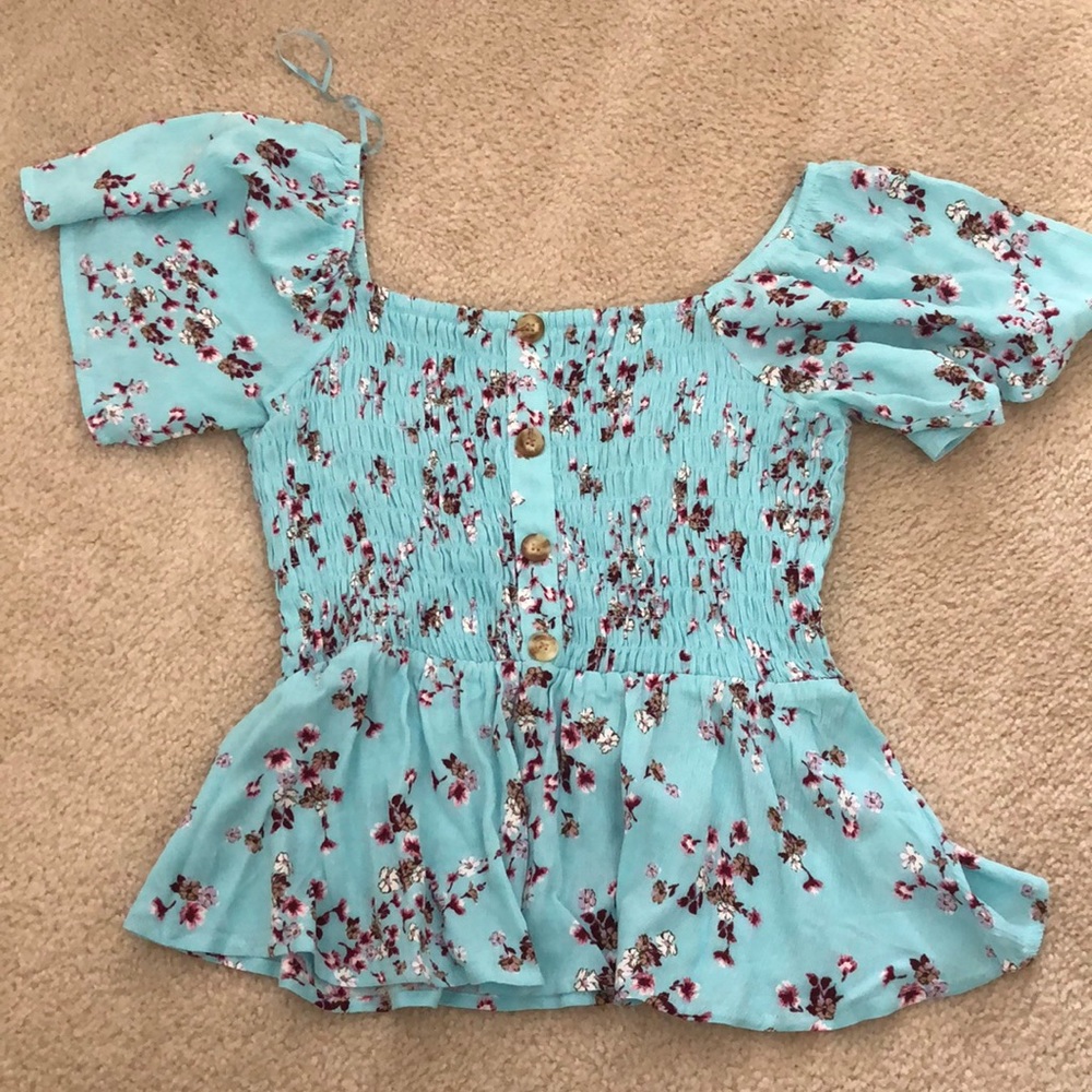 Floral blouse!